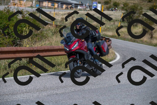 202509071133-M22_0025_m1_