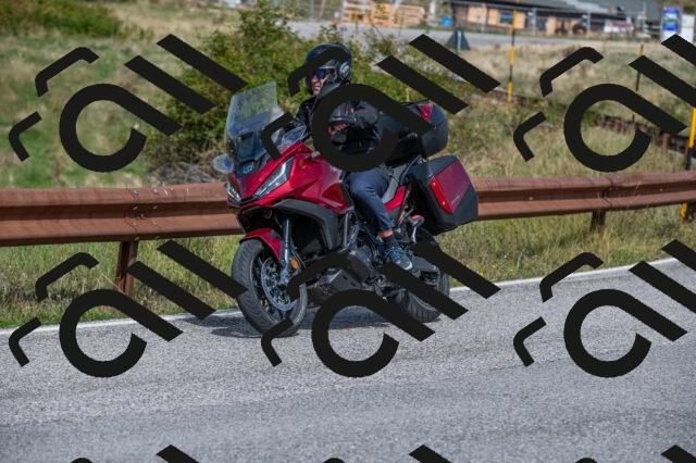 202509071133-M22_0026_m1_