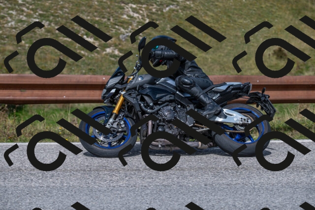 202509071142-M22_0077_m1_