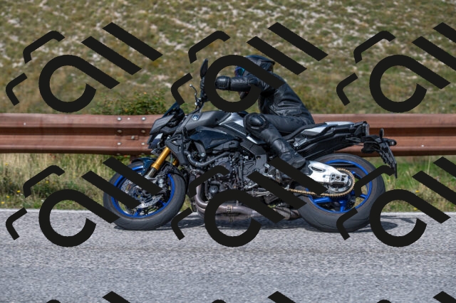 202509071142-M22_0078_m1_