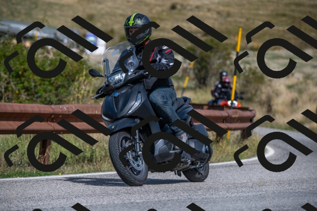 202509071143-M22_0106_m1_