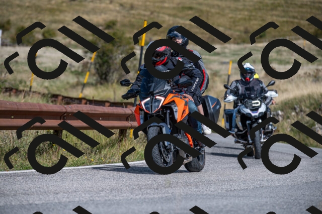 202509071143-M22_0110_m1_