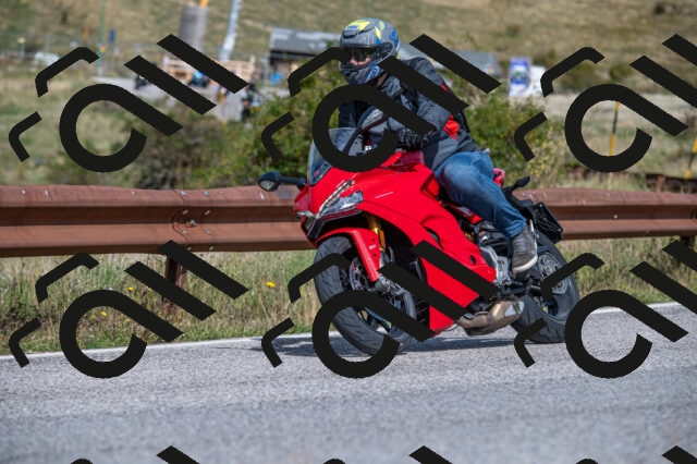 202509071145-M22_0136_m1_