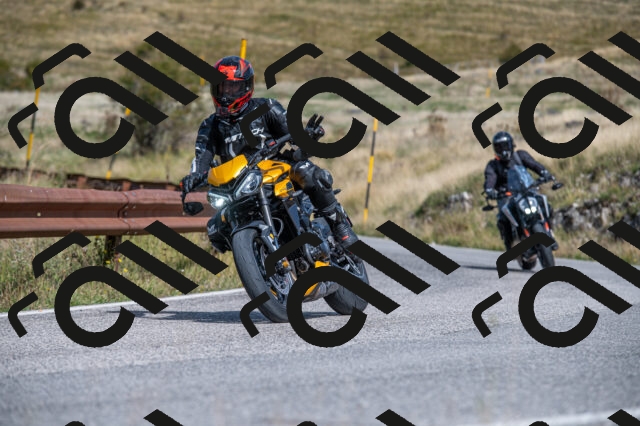 202509071145-M22_0158_m1_