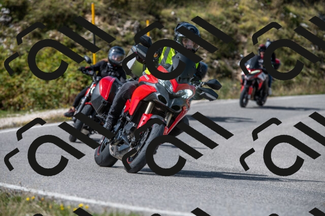 202509071149-M22_0174_m1_