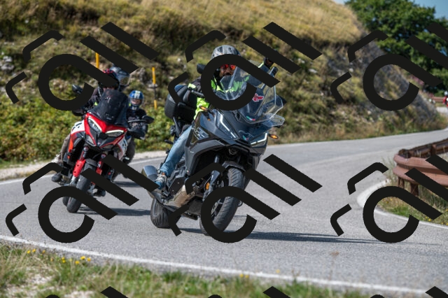 202509071149-M22_0180_m1_