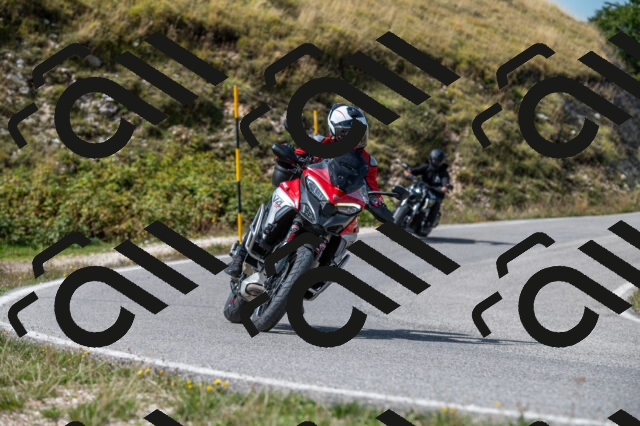 202509071149-M22_0189_m1_