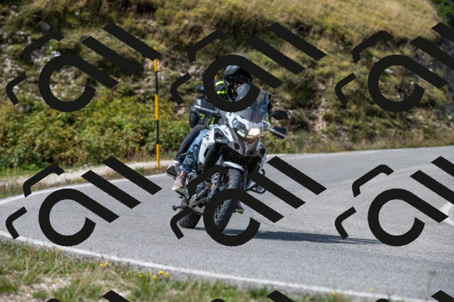 202509071152-M22_0208_m1_