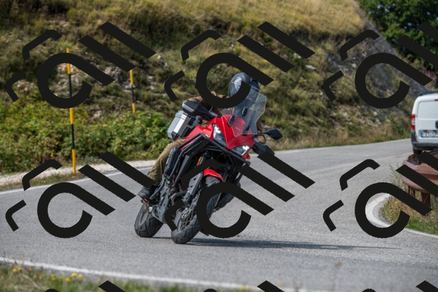 202509071158-M22_0253_m1_