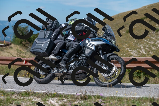 202509071208-M22_0294_m1_