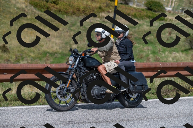 202509071209-M22_0300_m1_