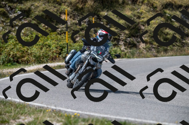 202509071210-M22_0304_m1_