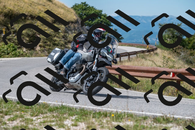 202509071210-M22_0305_m1_