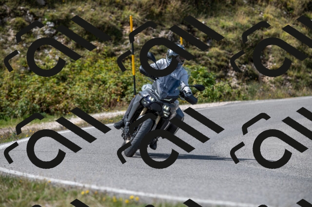 202509071213-M22_0314_m1_