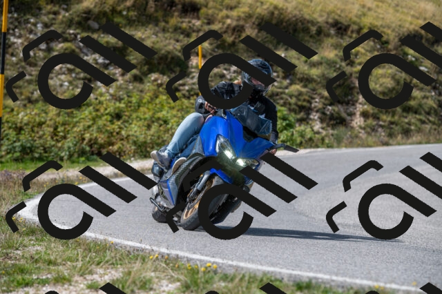 202509071213-M22_0318_m1_