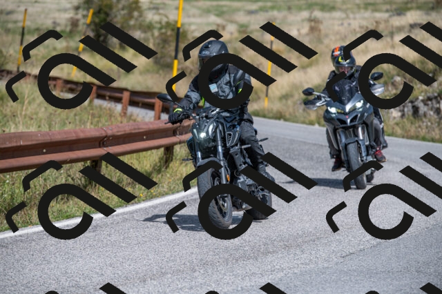 202509071213-M22_0323_m1_