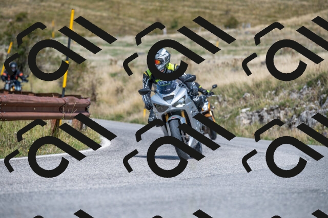 202509071240-M22_0369_m1_