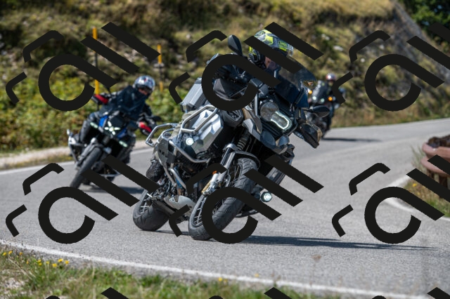 202509071243-M22_0383_m1_