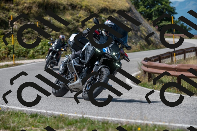 202509071243-M22_0385_m1_