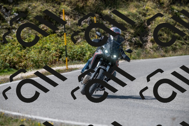 202509071243-M22_0387_m1_