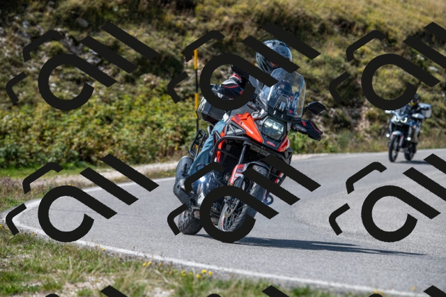 202509071246-M22_0402_m1_