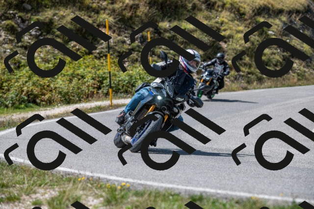 202509071250-M22_0411_m1_