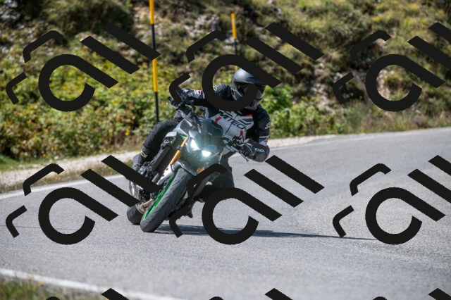 202509071250-M22_0414_m1_