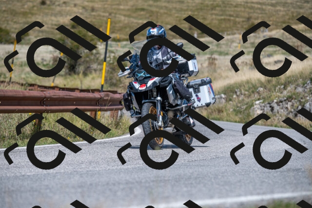 202509071258-M22_0431_m1_