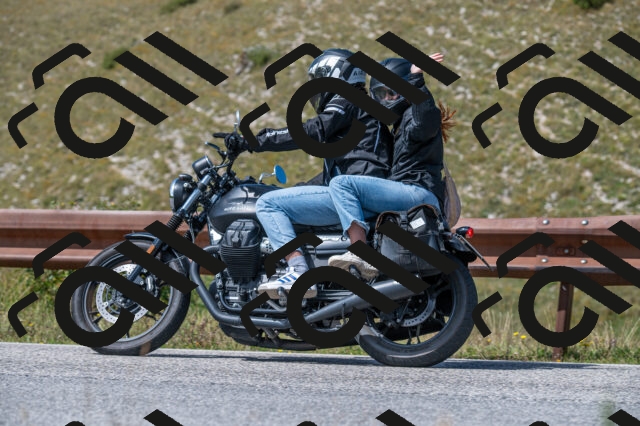 202509071300-M22_0443_m1_