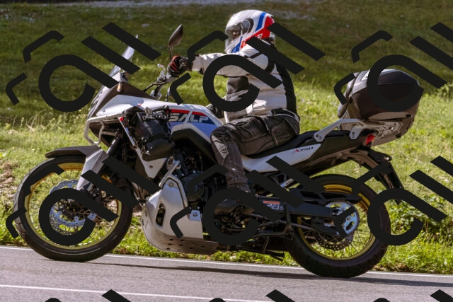 202509071037-_DSC8921_d1_