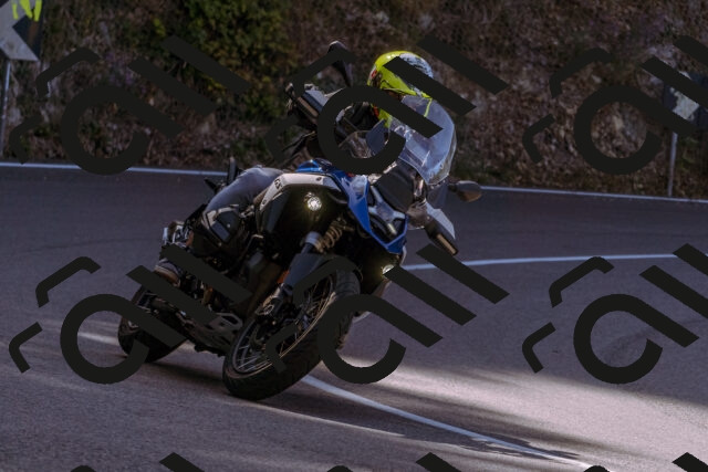 202509071038-_DSC8928_d1_