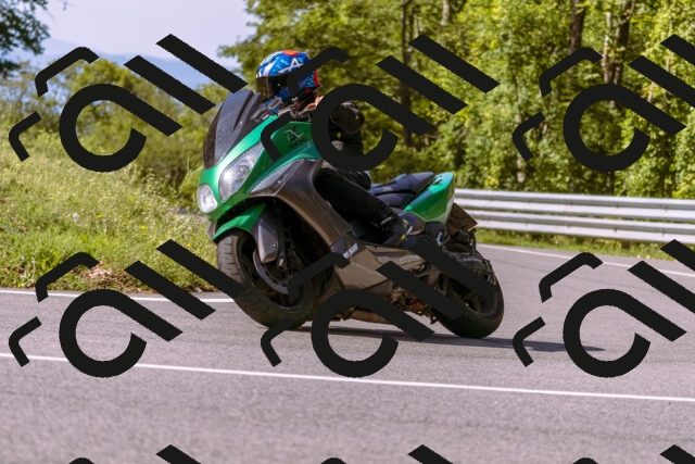 202509071040-_DSC8939_d1_