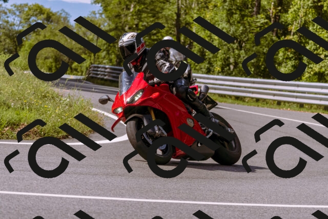 202509071053-_DSC9020_d1_