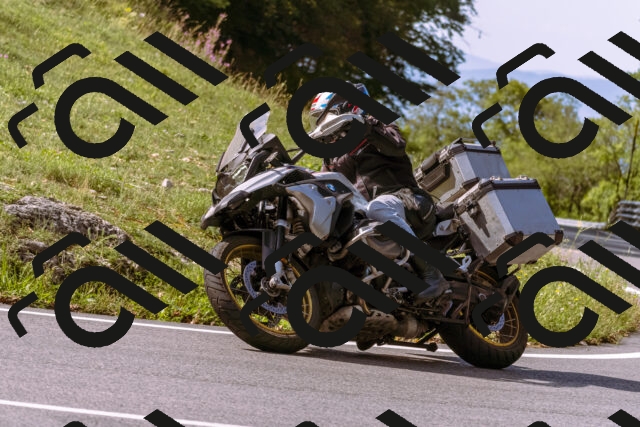 202509071053-_DSC9023_d1_