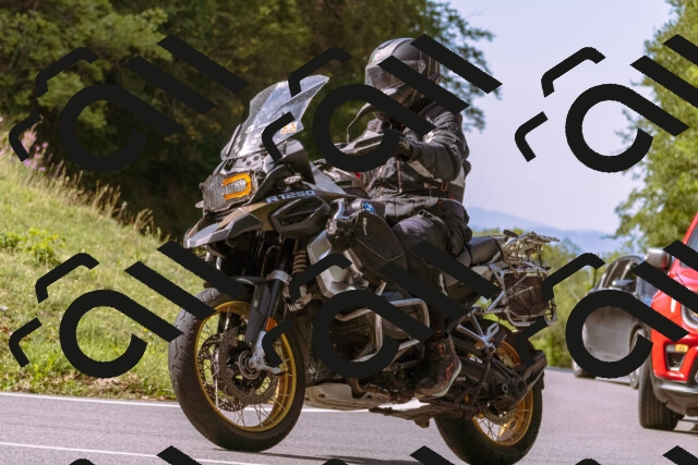 202509071055-_DSC9032_d1_