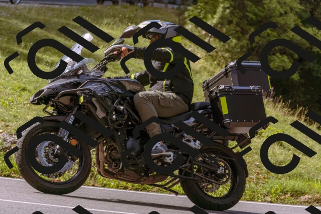 202509071056-_DSC9039_d1_