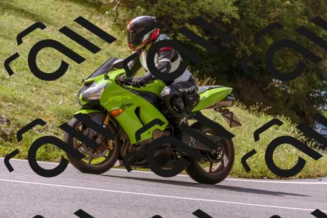 202509071058-_DSC9053_d1_