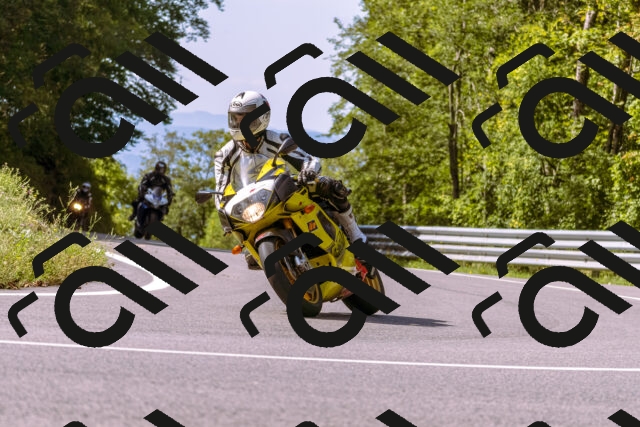 202509071058-_DSC9058_d1_