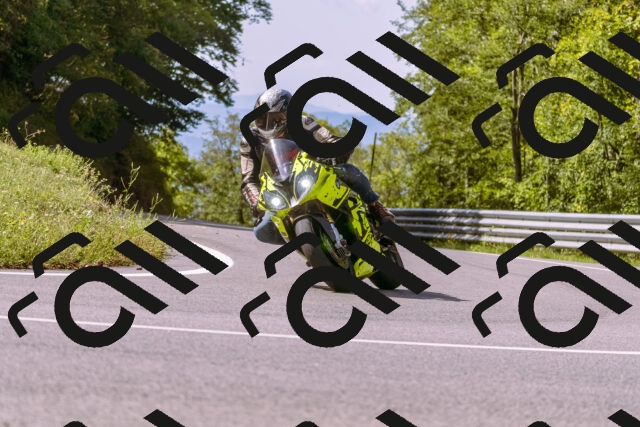 202509071100-_DSC9073_d1_