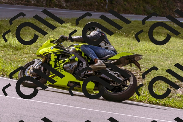 202509071100-_DSC9077_d1_