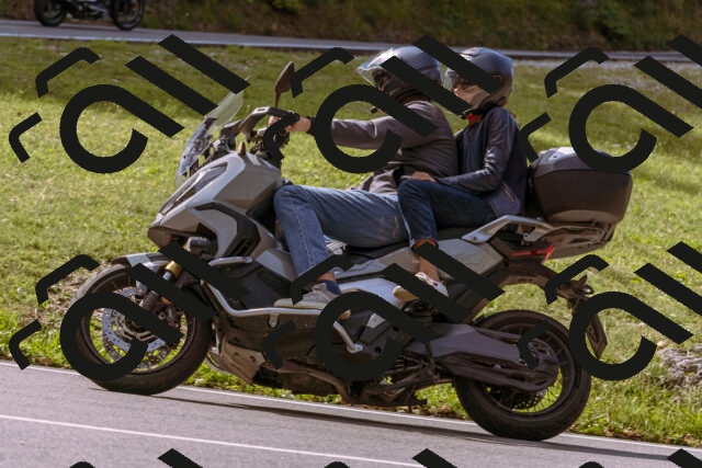 202509071103-_DSC9119_d1_