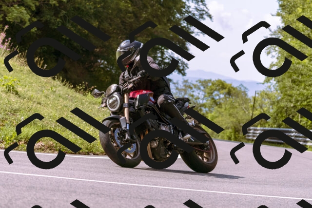 202509071103-_DSC9122_d1_