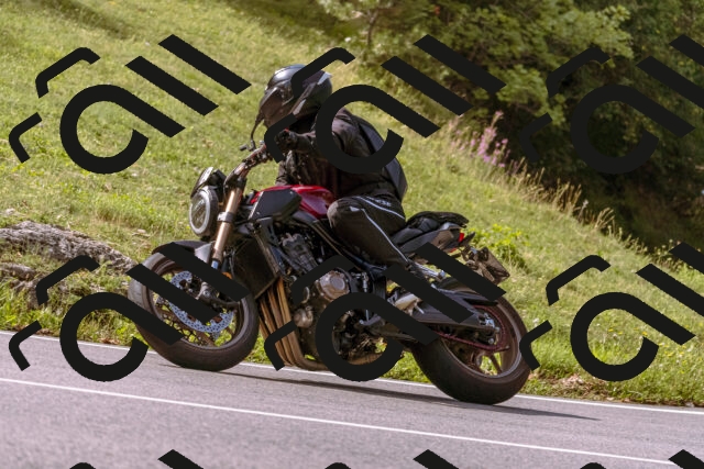 202509071103-_DSC9123_d1_