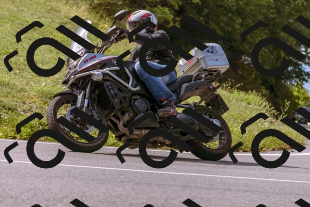 202509071108-_DSC9153_d1_