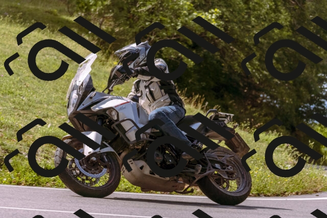 202509071127-_DSC9224_d1_