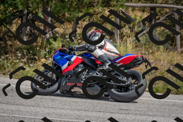 202509071308-DSC_9381_c4_