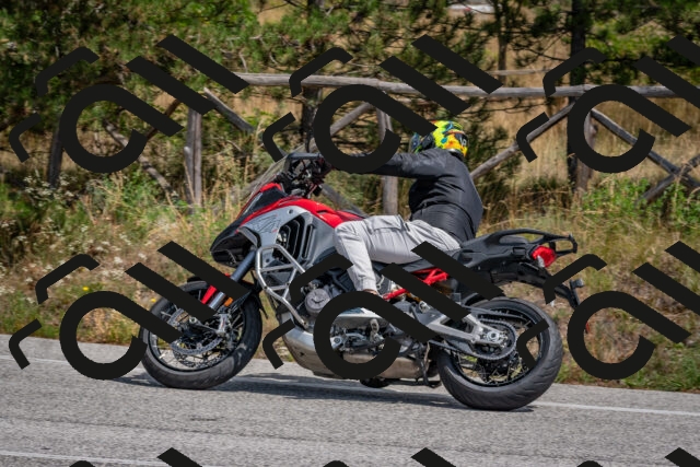 202509071311-DSC_9420_c4_