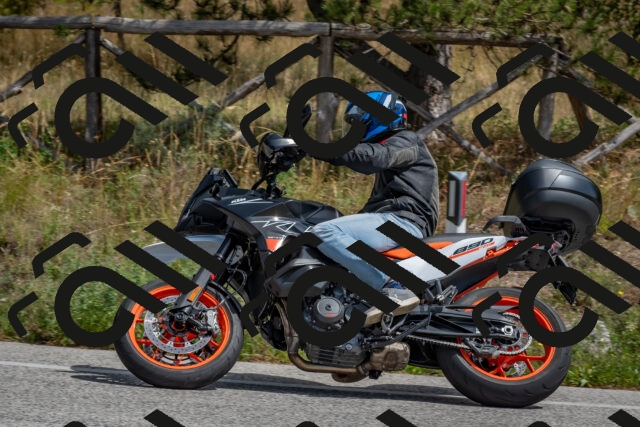 202509071316-DSC_9475_c4_