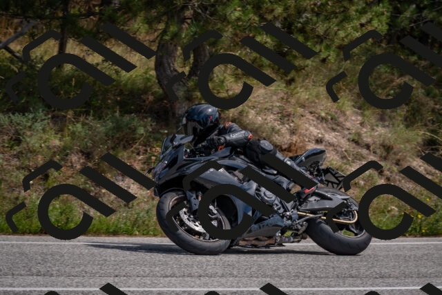 202509071326-DSC_9550_c4_