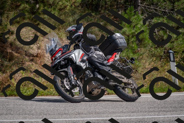 202509071327-DSC_9574_c4_